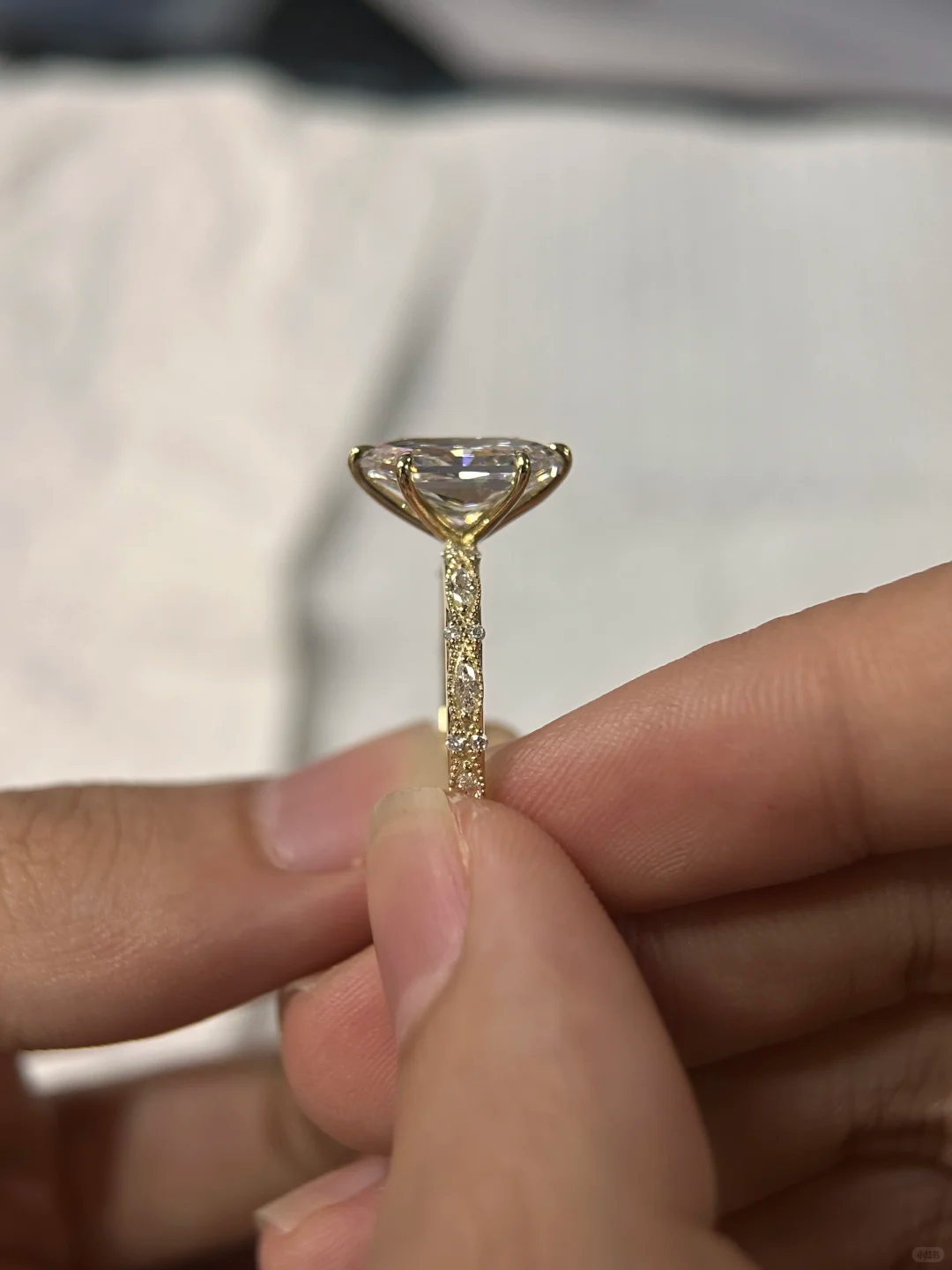 ENTAI-001 lab grown diamond jewellery image 2