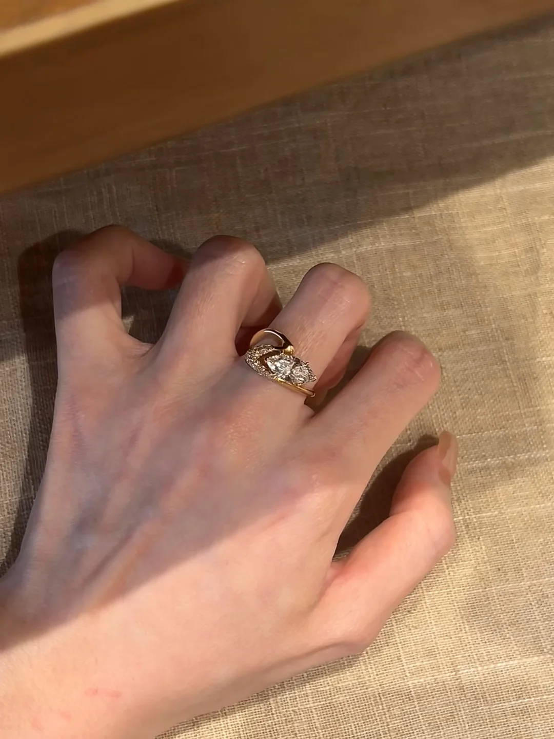 ENTAI-006 lab grown diamond jewellery image 2