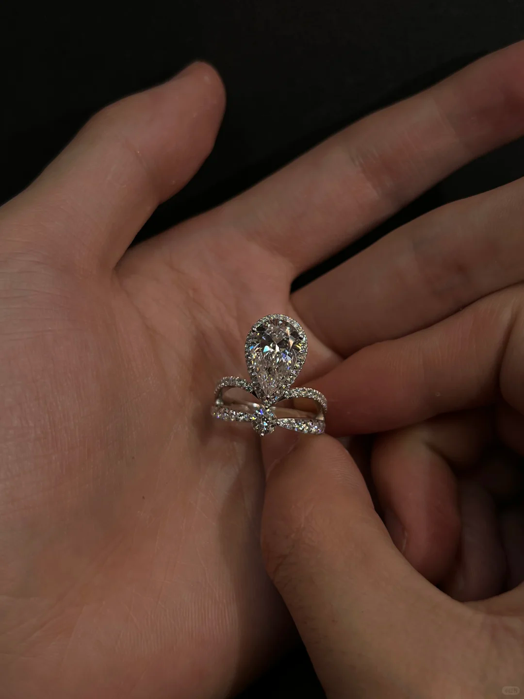ENTAI-010 lab grown diamond jewellery image 2