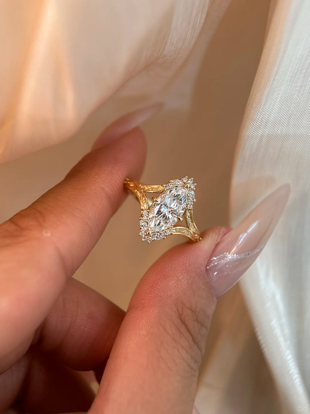 ENTAI-020 lab grown diamond jewellery image 1